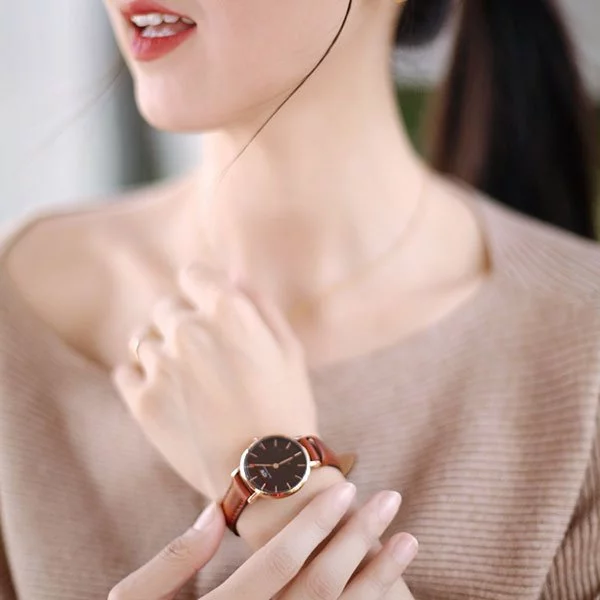Đồng hồ DW nữ Classic Petite Reading Black Rose Gold