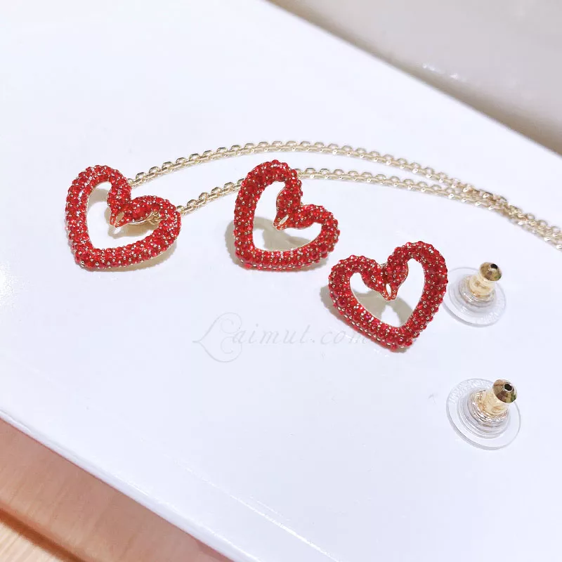 Bông Tai Swarovski Chính Hãng Heart Sublima Stud Earrings - Hình ảnh 3
