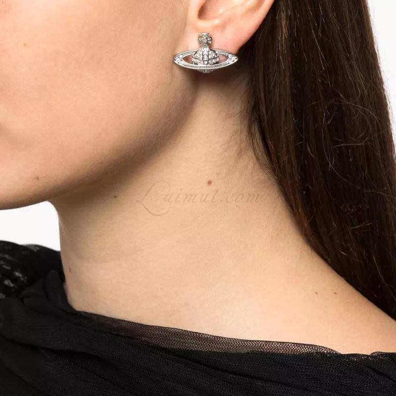 Bông Tai Vivienne Westwood Chính Hãng Mini Bas Relief Earrings 8050889135029