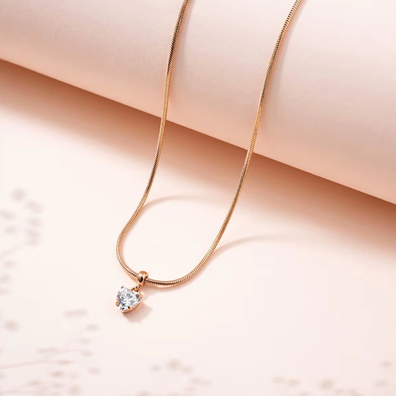 Charm Trái Tim Daniel Wellington DW00400424 Heart White Crystal Charm RG