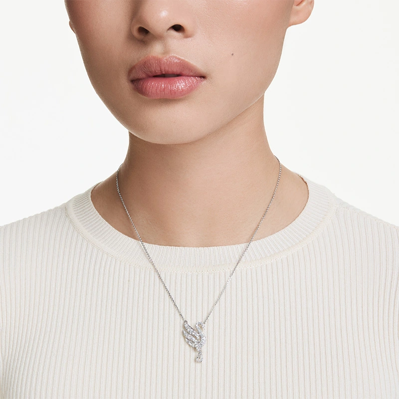 Dây Chuyền Swarovski Thiên Nga Bay Swan Pendant 5723387
