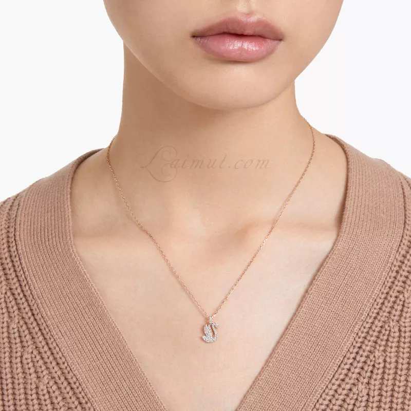 Dây Chuyền Swarovski Thiên Nga Bay Small Iconic Swan Pendant 5647555