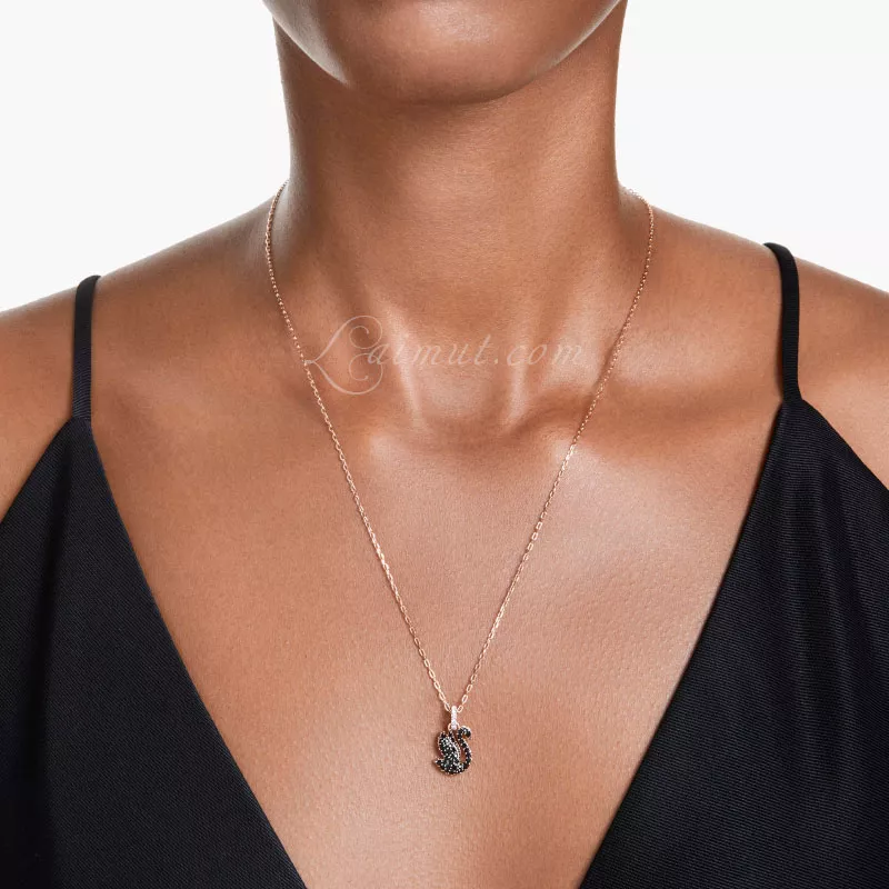 Dây Chuyền Swarovski Thiên Nga Bay Small Iconic Swan Pendant 5678046