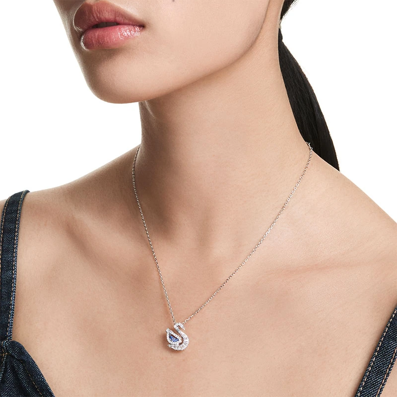 Dây Chuyền Swarovski Thiên Nga Bay Swan Pendant 5723389