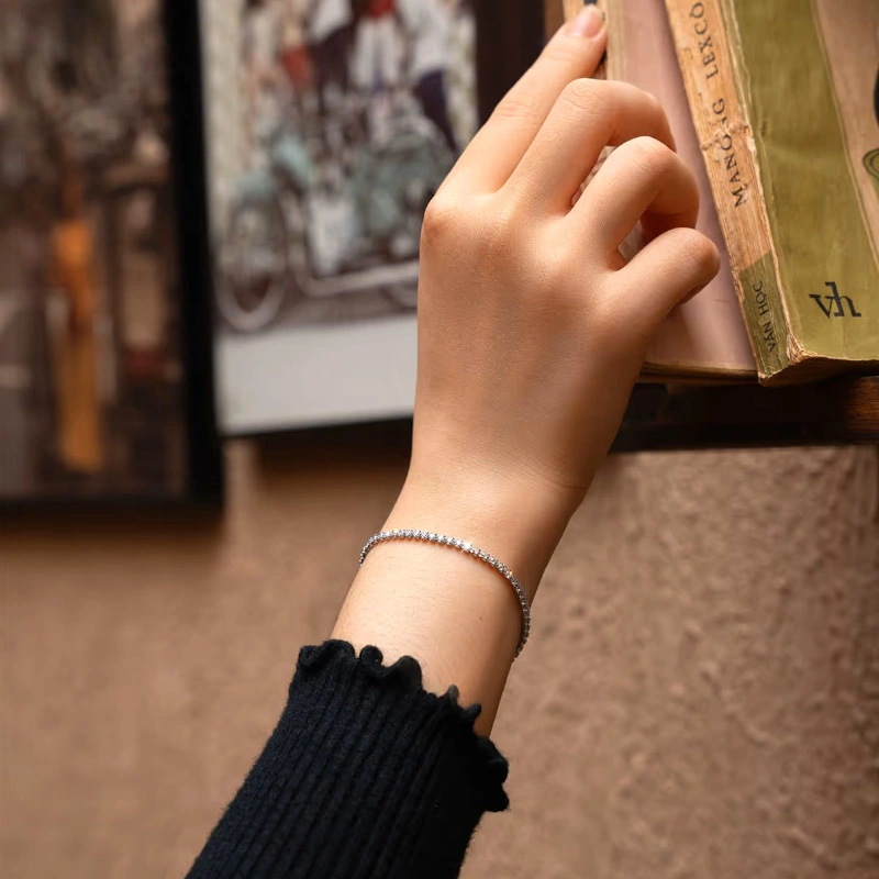 Lắc Daniel Wellington Chính Hãng Tennis Bracelet DW00400386 Màu Bạc