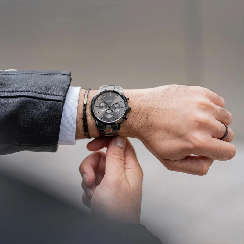 Vòng Cuff Daniel Wellington DW00400383 DW00400382 Chính Hãng Classic Bracelet, Màu Đen