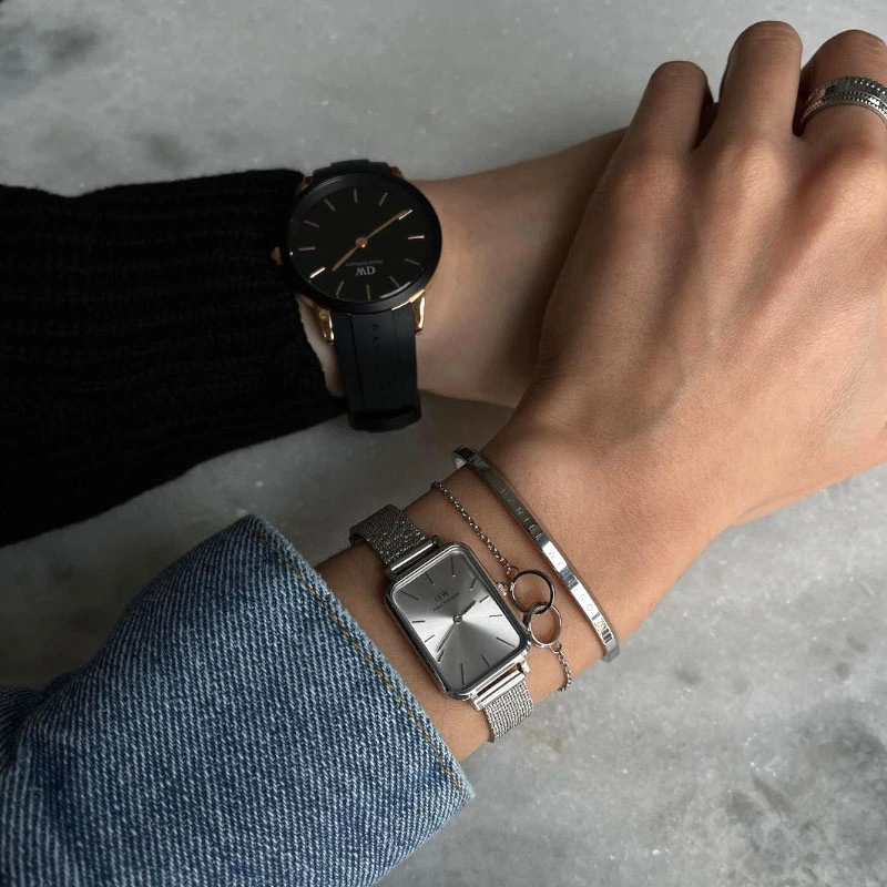 Vòng Tay Cuff Daniel Wellington DW00400002 Chính Hãng Classic Bracelet, Màu Bạc