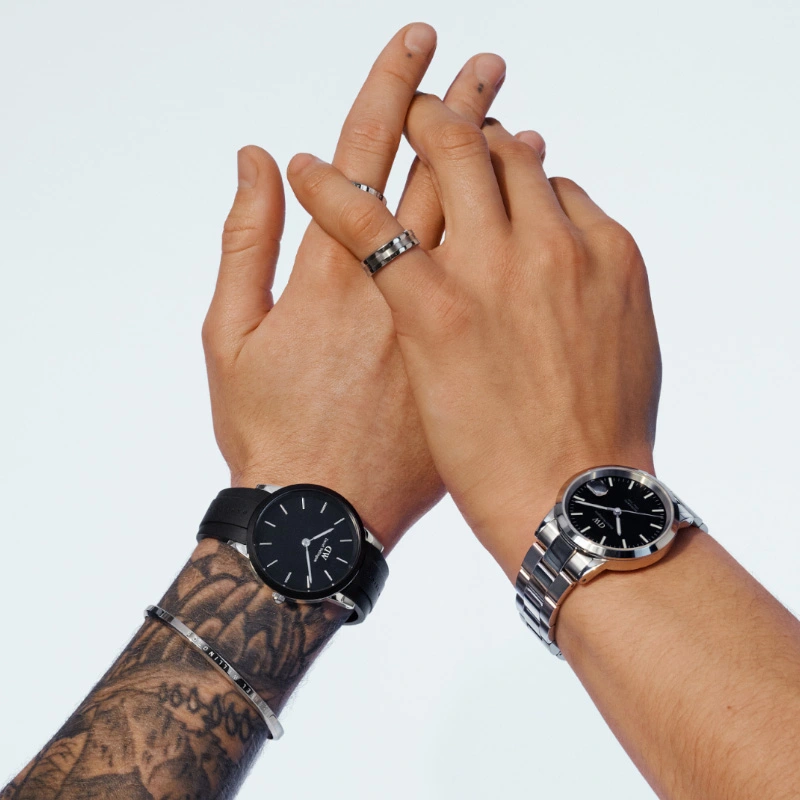 Vòng Tay Cuff Daniel Wellington DW00400002 Chính Hãng Classic Bracelet, Màu Bạc