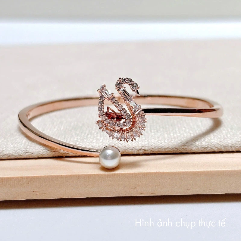 Vòng Tay Swarovski Thiên Nga Bay Swan Bangle 5734556
