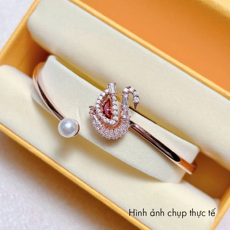 Vòng Tay Swarovski Thiên Nga Bay Swan Bangle 5734556
