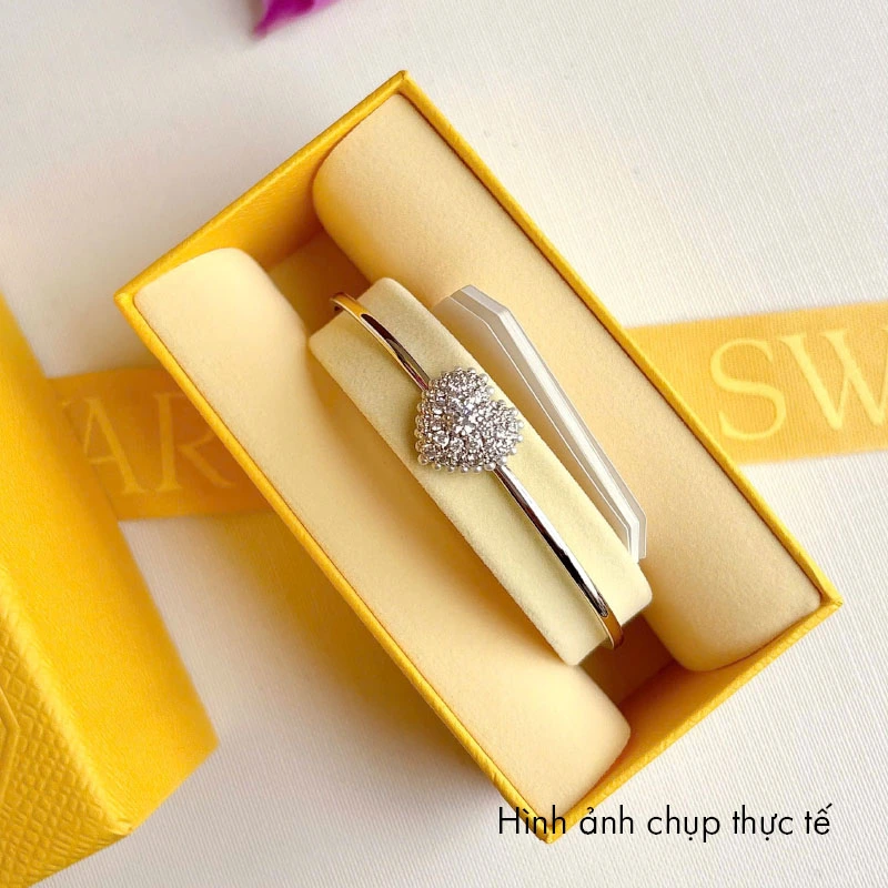 Vòng tay Swarovski 5684385 Hyperbola Bangle | Ảnh chụp thật 03