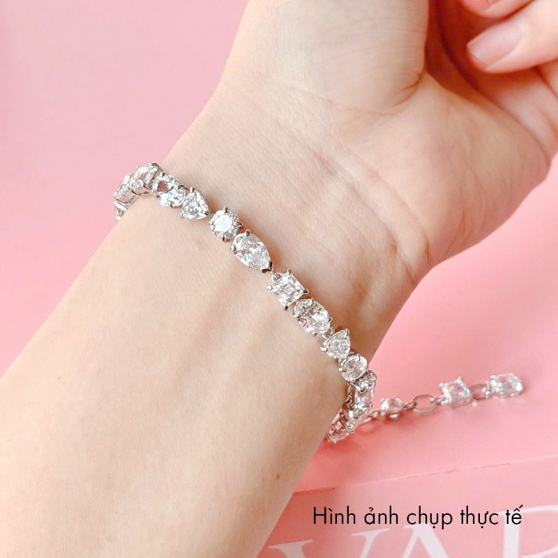 Vòng tay Swarovski 5731959 Mesmera Bracelet | Ảnh đeo tay