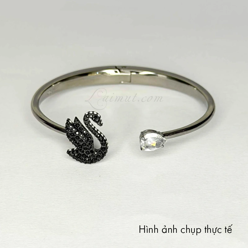 Vòng tay Swarovski 5688745 Swan Bangle | Ảnh thật 01