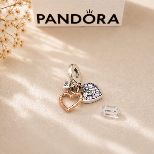 Charm Pandora 780087C01 Heart Padlock Double Dangle Charm | Laimut | Ảnh chụp mẫu đeoCharm Pandora 780087C01 Heart Padlock Double Dangle Charm | Laimut | Ảnh chụp thực tế