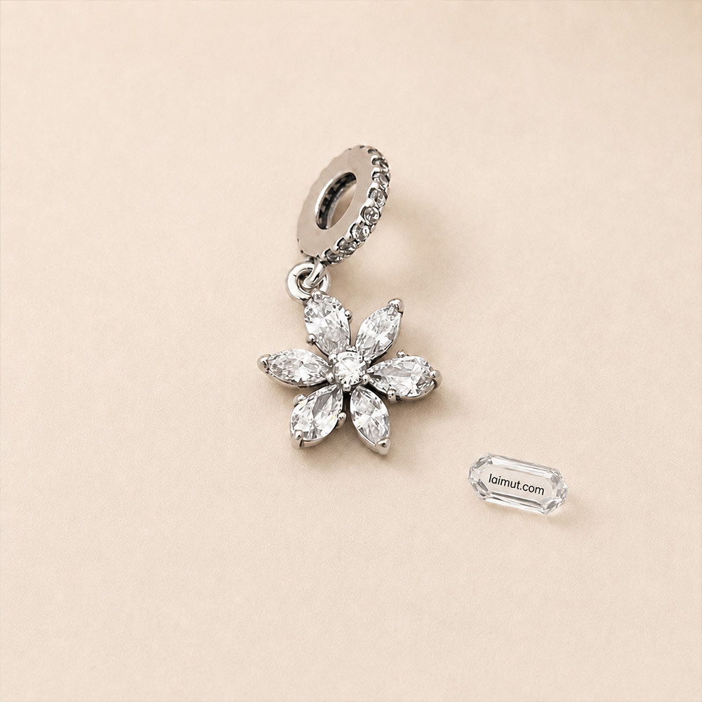Charm Pandora 792382C01 Sparkling Herbarium Cluster Dangle Charm | Laimut | Ảnh chụp thực tế