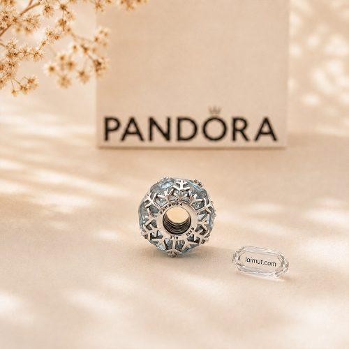 Charm Pandora 792377C00 Winter Blue Snowflake Murano Charm | Laimut | Ảnh chụp thực tế