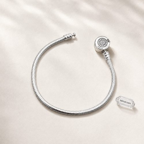 Vòng charm Pandora 599046C01 Sparkling Crown O Snake Chain Bracelet | Laimut | Ảnh chụp thực tế