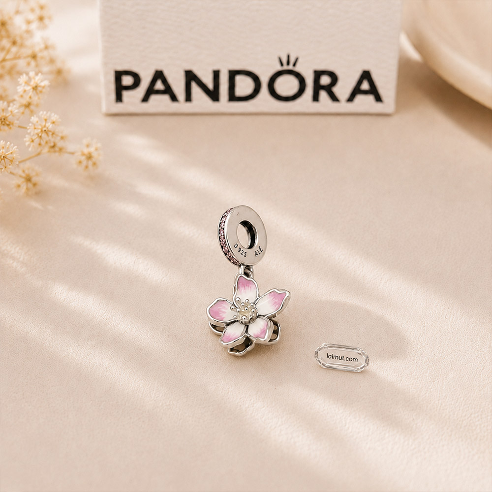 Charm Pandora 790667C01 Cherry Blossom Dangle Charm | Laimut | Ảnh chụp thực tế