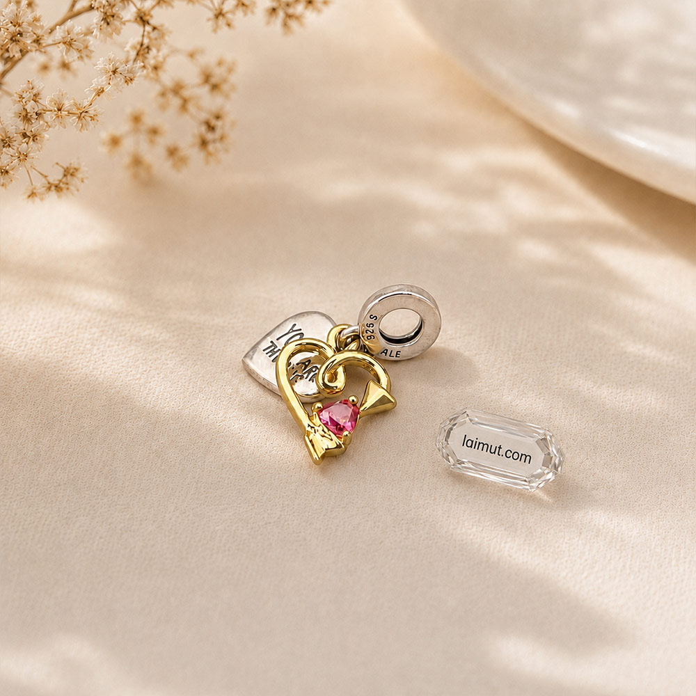 Charm Pandora 763622C01 Engravable Heart & Arrow Double Dangle Charm | Laimut | Ảnh chụp thực tế