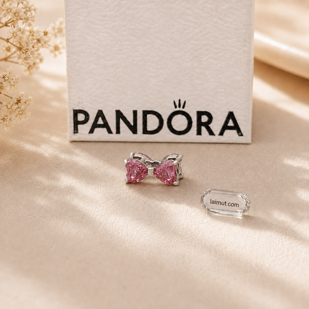 Charm Pandora 794253C01 Pink Bow Charm chụp thật góc nghiêng