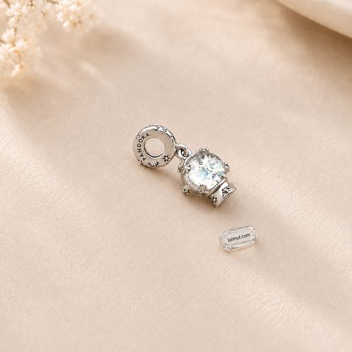 Charm Pandora 792369C01 Snowflake Snow Globe Dangle Charm | Laimut | Ảnh chụp thực tế