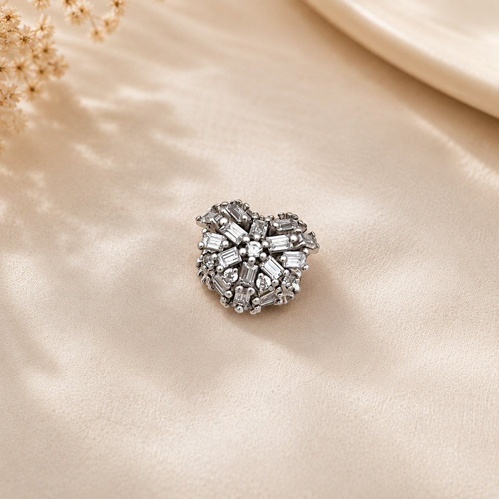 Charm Pandora 794240C01 Sparkling Heart Charm | Laimut | Ảnh chụp thực tế
