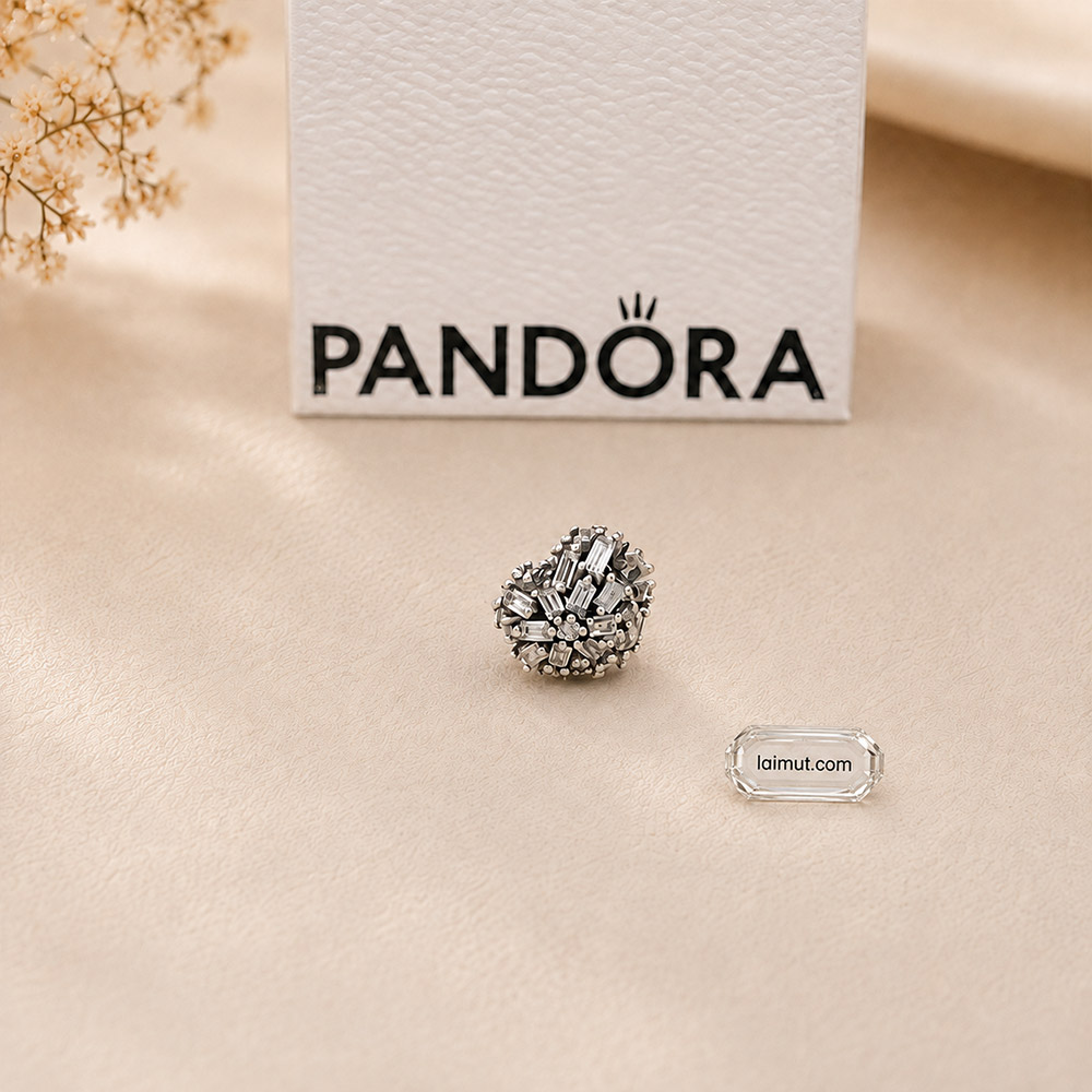 Charm Pandora 794240C01 Sparkling Heart Charm | Laimut | Ảnh chụp thực tế