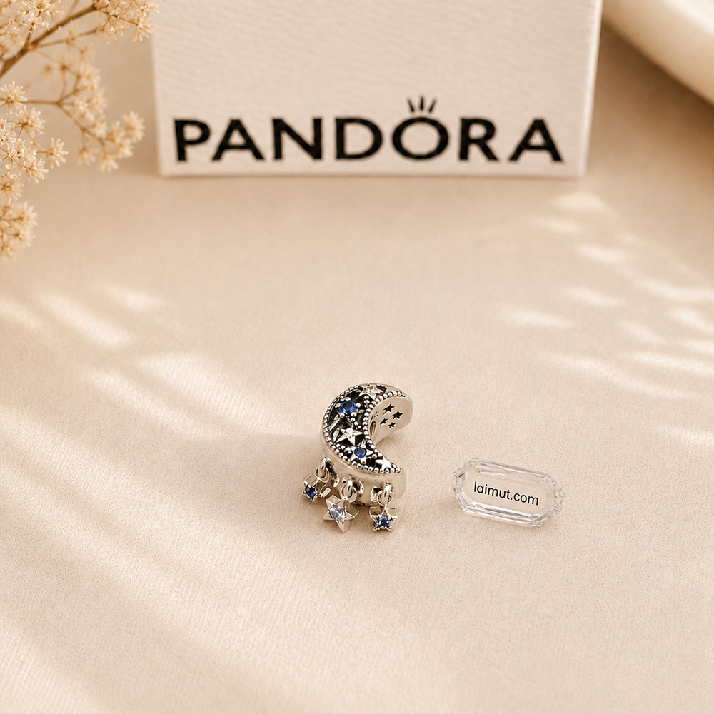 Charm Pandora 799643C01 Star & Crescent Moon Charm | Laimut | Ảnh chụp thực tế