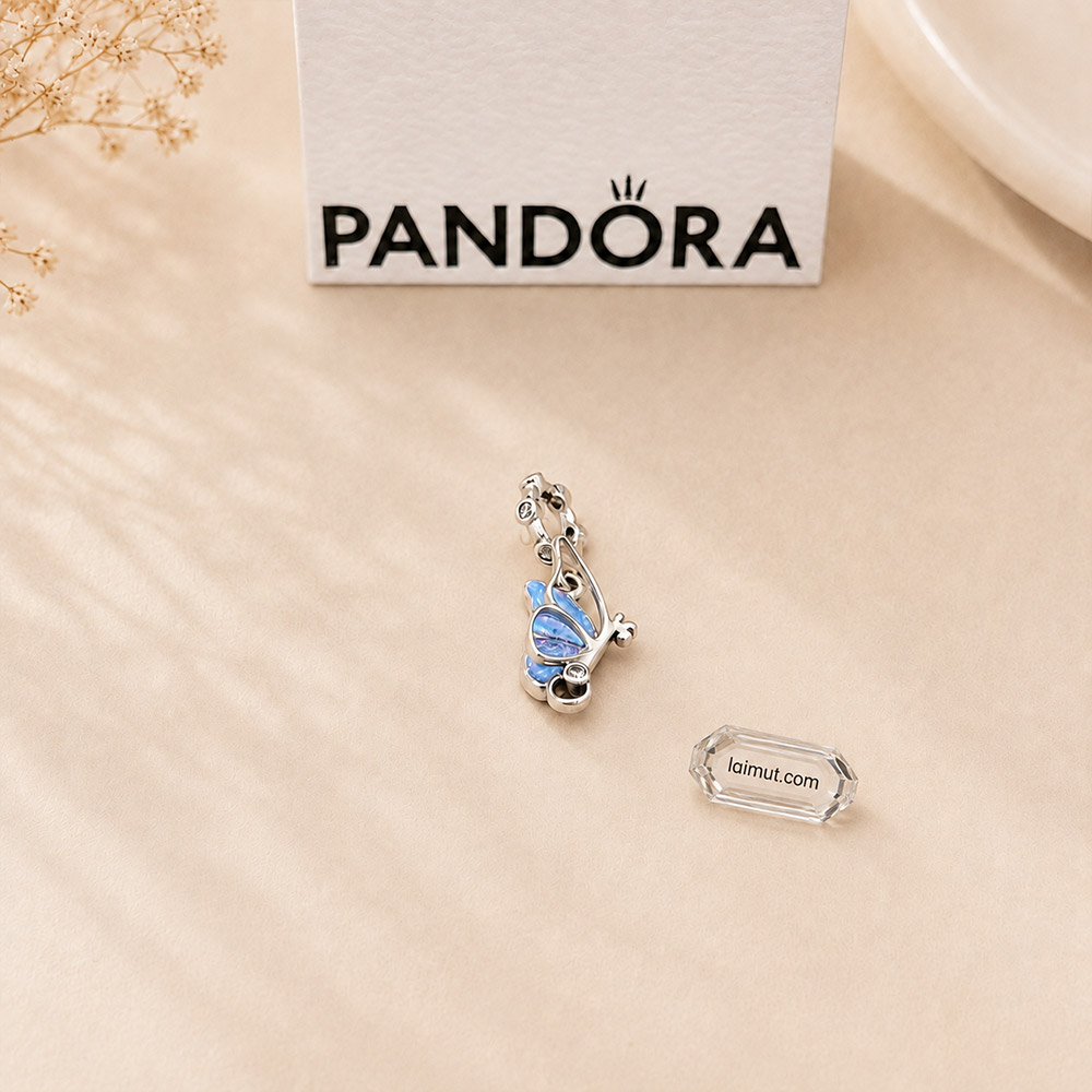 Charm Pandora 794241C01 Winged Dangle Charm | Laimut | Ảnh chụp thực tế