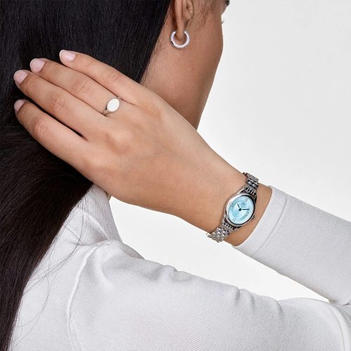 Mẫu đeo Đồng hồ Daniel Wellington DW00100809 Ophelia Mini Ice Blue Silver
