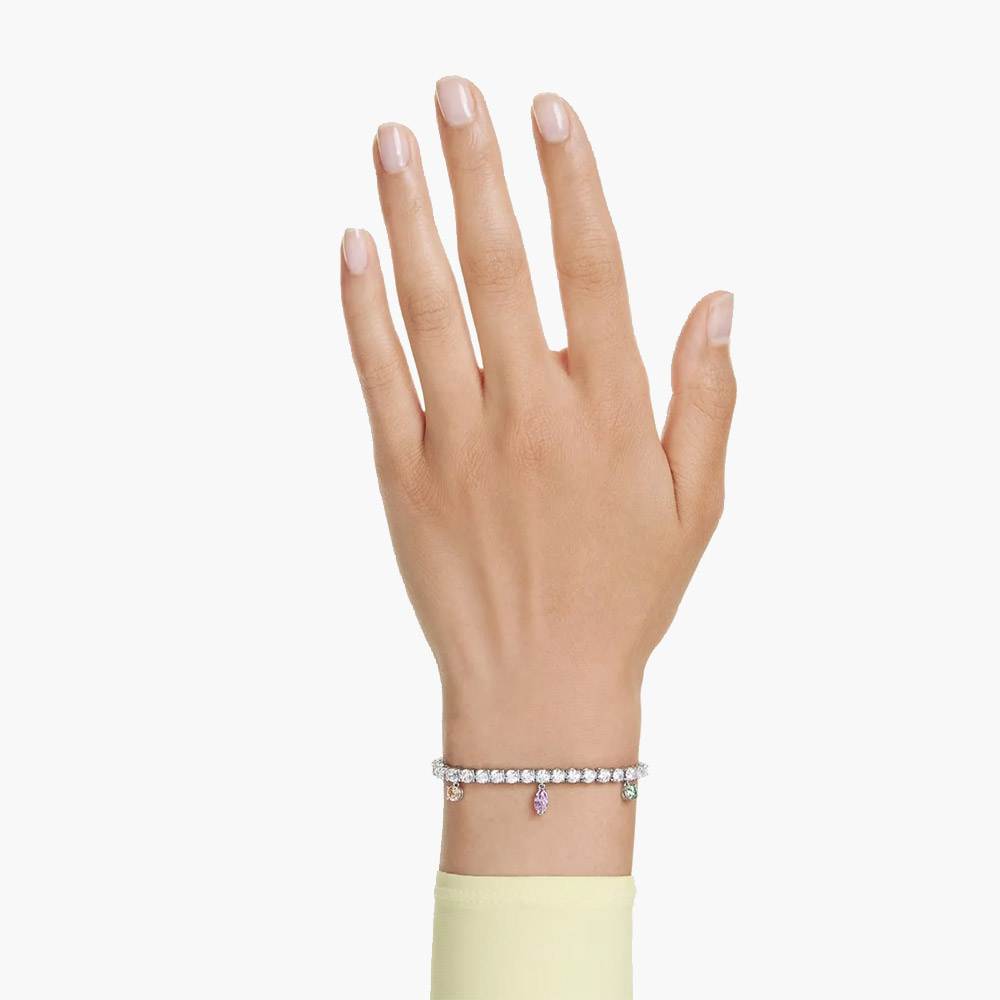 Mẫu đeo Lắc tay Swarovski 5742463 Ariana Grande x Swarovski Bracelet
