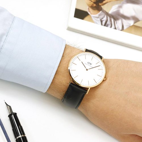 Daniel Wellington DW00100007 Classic Sheffield Rose Gold trên cổ tay