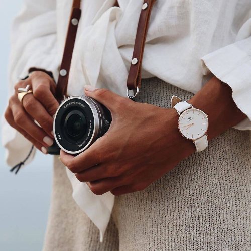 Daniel Wellington DW00100189 Petite Bondi Rose Gold trên cổ tay