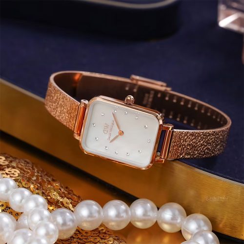 Đồng hồ Daniel Wellington DW00100578 chụp thực tế tại Laimut