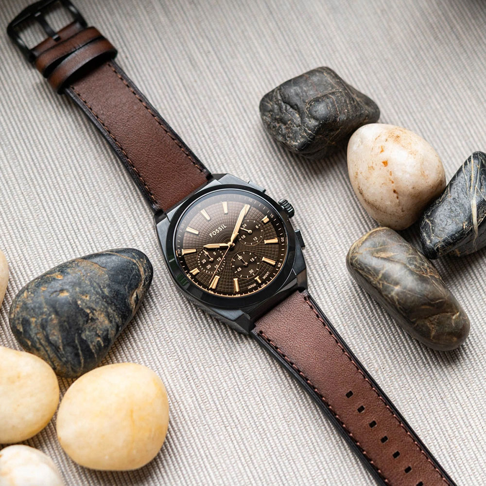 Ảnh thực tế Fossil FS6108 Everett Chronograph 44mm tại Laimut