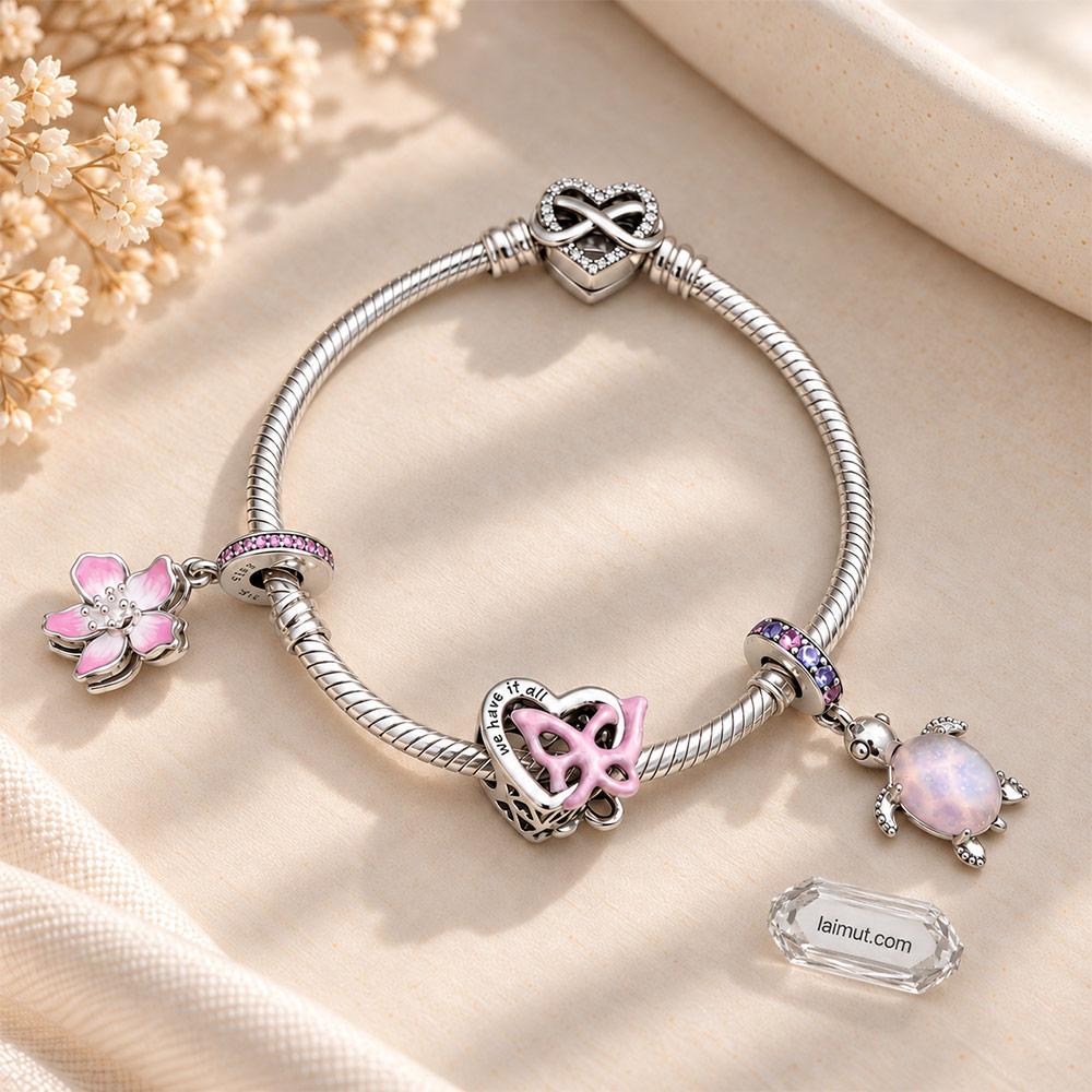 Ảnh thực tế bộ vòng charm Pandora Tình yêu nở hoa tại Laimut