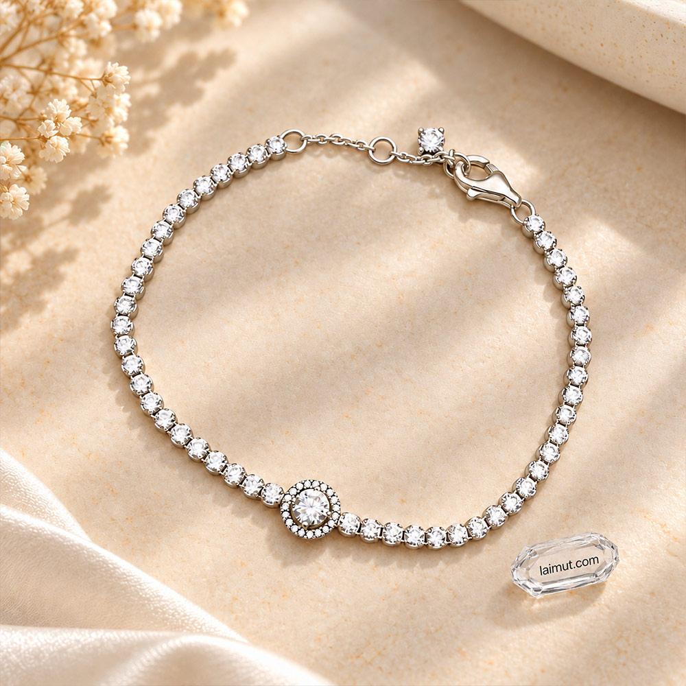 Ảnh thực tế lắc tay Pandora Sparkling Halo Tennis 599416C01 tại Laimut