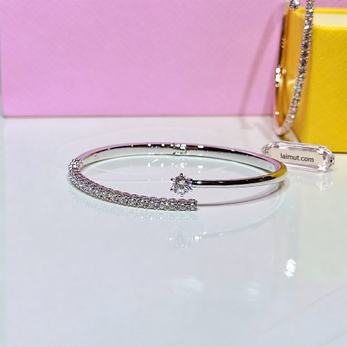 Ảnh thực tế lắc tay Swarovski 5753569 Matrix Bangle tại Laimut