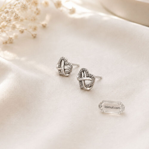 Bông tai Pandora 292667C01 chính hãng | Sparkling Infinity Heart Stud Earrings | Laimut | Ảnh chụp thực tế