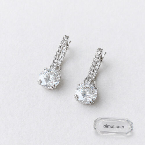 Bông tai Swarovski 5636717 chính hãng | Stilla drop earrings | Laimut | Ảnh chụp thực tế