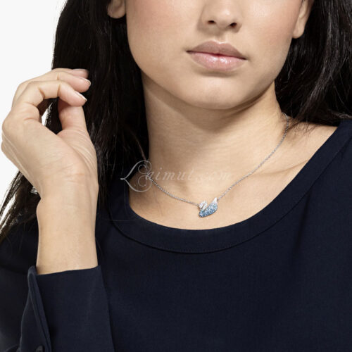 Dây Chuyền Swarovski Multi-colored Iconic Swan Pendant 5512095