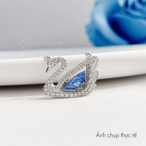 Dây chuyền Swarovski 5533397 chính hãng | Dancing Swan Necklace | Ảnh chụp thực tế - Chụp cận