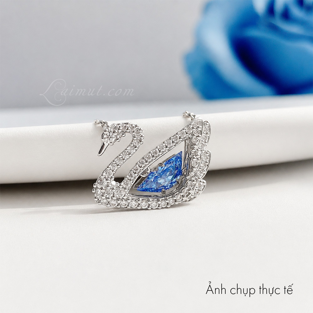 Dây chuyền Swarovski 5533397 chính hãng | Dancing Swan Necklace | Ảnh chụp thực tế - Chụp cận