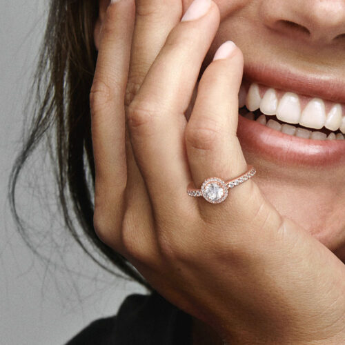 Nhẫn Pandora 188861C01 chính hãng | Classic Sparkle Halo Ring | Laimut | Ảnh mẫu đeo