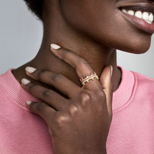 Nhẫn Pandora 187087NPO Pink Sparkling Crown Ring | Laimut | Ảnh mẫu đeo