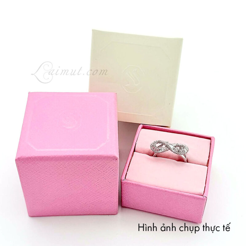 Nhẫn Swarovski 5679695 5679694 5679698 Hyperbola Cocktail Ring | Ảnh chụp thật 05