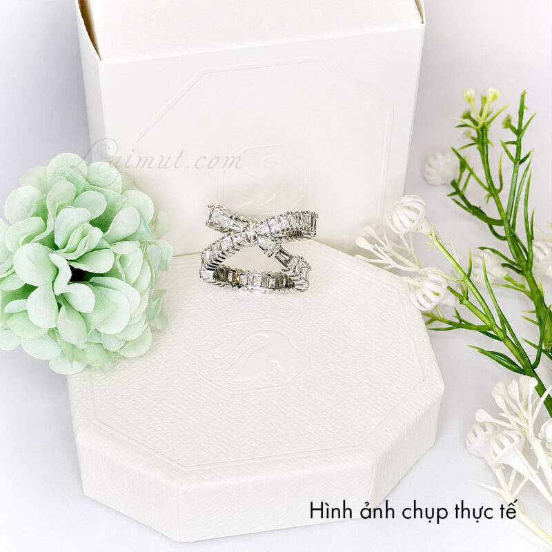 Nhẫn Swarovski 5677631 5677630 5677632 Hyperbola Ring | Ảnh chụp thật 02