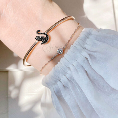Vòng Tay Swarovski Thiên Nga Bay Black Swan Bangle 5678048