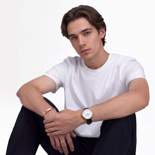 Vòng cuff Daniel Wellington DW00401765 DW00401769 chính hãng | Line Cuff Brushed | Laimut | Ảnh mẫu đeo