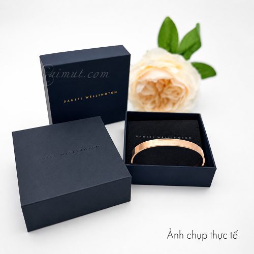 Vòng cuff Daniel Wellington DW00401765 DW00401769 | Line Cuff Brushed Rose Gold | Laimut | Ảnh thực tế